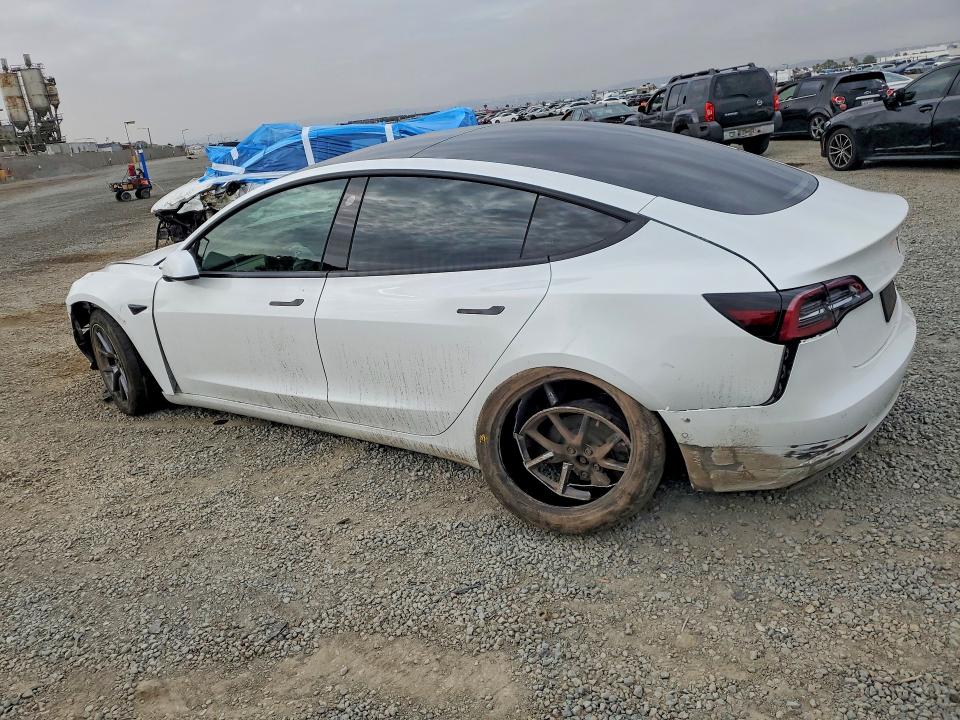Продажа на аукционе авто 2021 Tesla Model 3, vin: 5YJ3E1EAXMF067685, номер лота: 51857776