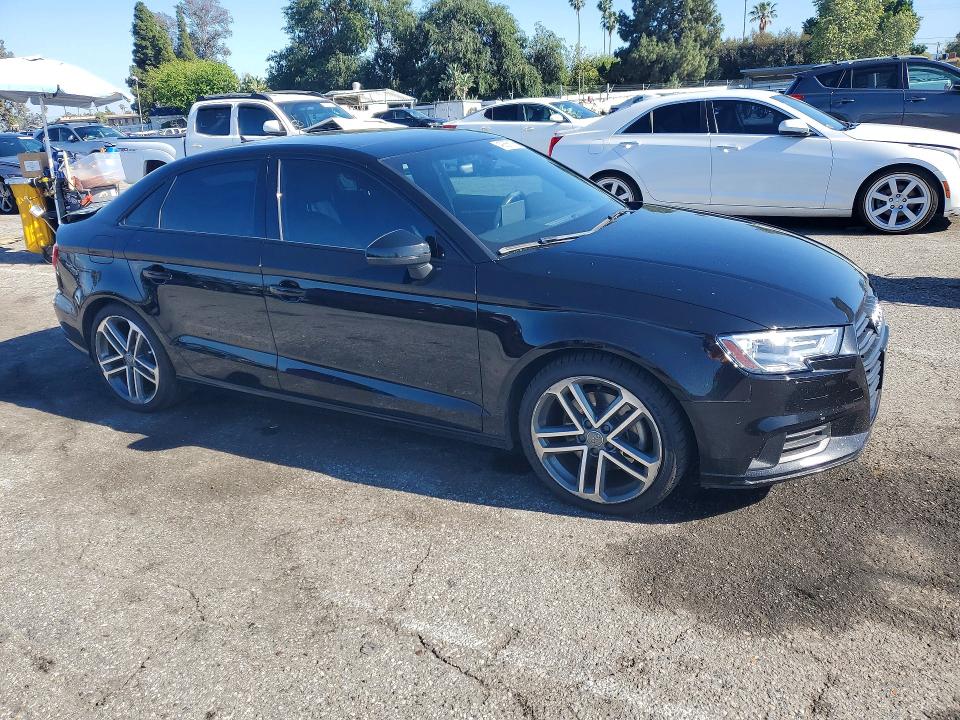 2019 Audi A3 მანქანა იყიდება აუქციონზე, vin: WAUAUGFF0KA099989, აუქციონის ნომერი: 49356126
