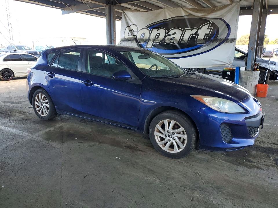 48142096 :رقم المزاد ، JM1BL1L87D1706020 vin ، 2013 Mazda 3 مزاد بيع