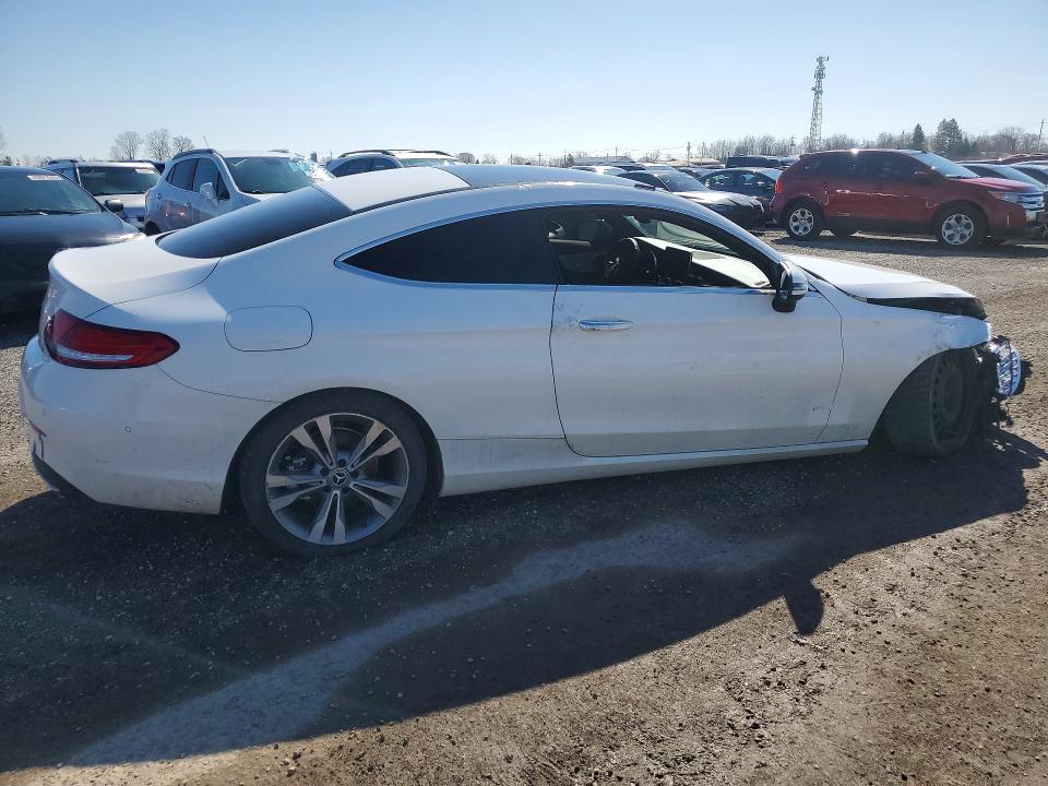 48459186 :رقم المزاد ، WDDWJ4KB8HF542846 vin ، 2017 Mercedes Benz C مزاد بيع