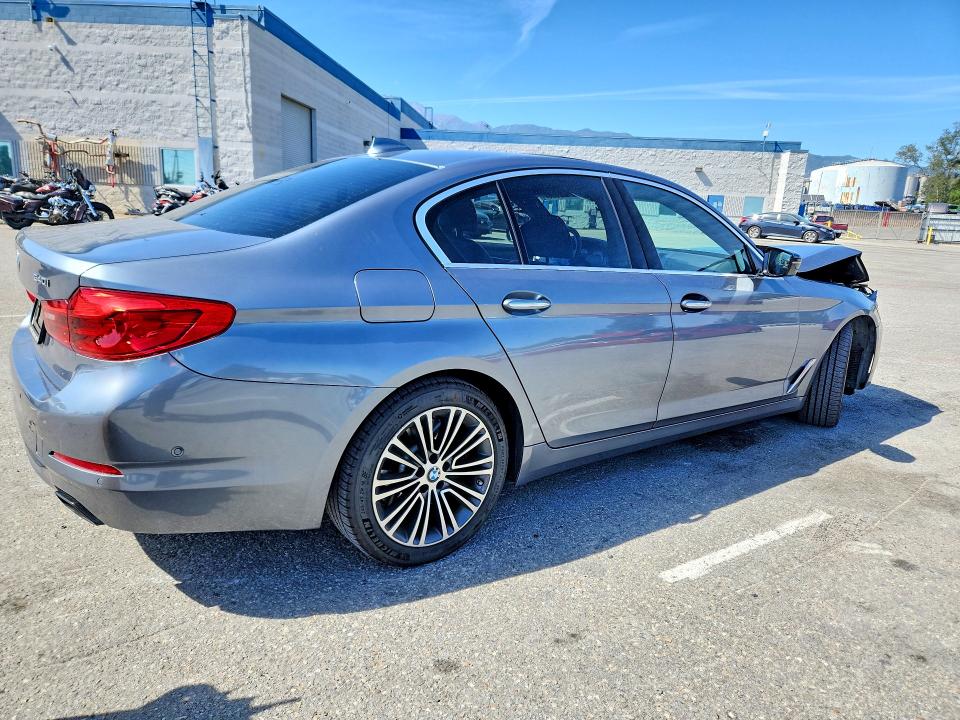 Продаж на аукціоні авто 2017 Bmw 540, vin: WBAJE7C34HG887476, номер лоту: 51213526
