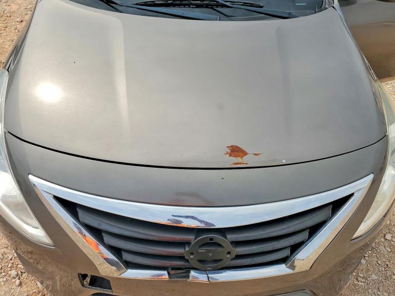 50418076 :رقم المزاد ، 3N1CN7AP7FL827317 vin ، 2015 Nissan Versa مزاد بيع