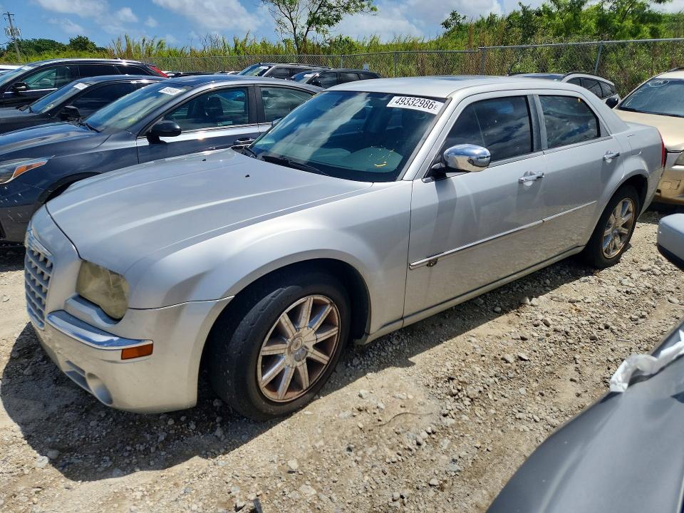 2008 Chrysler 300c მანქანა იყიდება აუქციონზე, vin: 2C3KA63H58H334983, აუქციონის ნომერი: 49332986