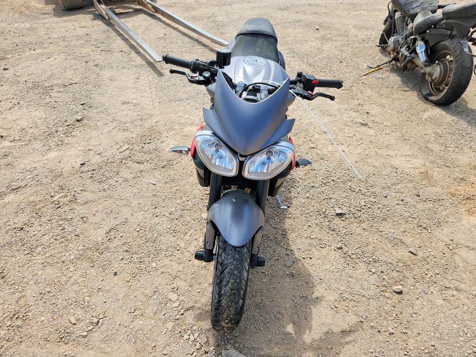 48629056 :رقم المزاد ، SMTL03NE1GT728472 vin ، 2016 Triumph Motorcycle Street Triple مزاد بيع