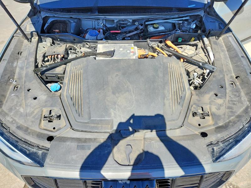50192436 :رقم المزاد ، WA1VABGE9NB004960 vin ، 2022 Audi E-tron مزاد بيع