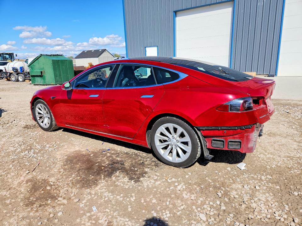 50423166 :رقم المزاد ، 5YJSA1E28HF200336 vin ، 2017 Tesla Model S مزاد بيع