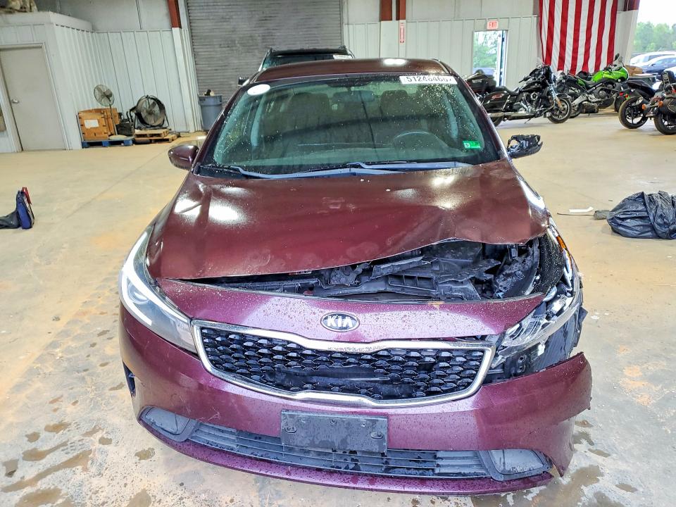 51246466 :رقم المزاد ، 3KPFK4A74HE080350 vin ، 2017 Kia Forte مزاد بيع