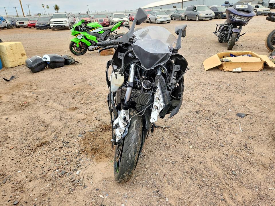 49632346 :رقم المزاد ، JKAEXKG12NDAG4481 vin ، 2022 Kawasaki Ex400 مزاد بيع