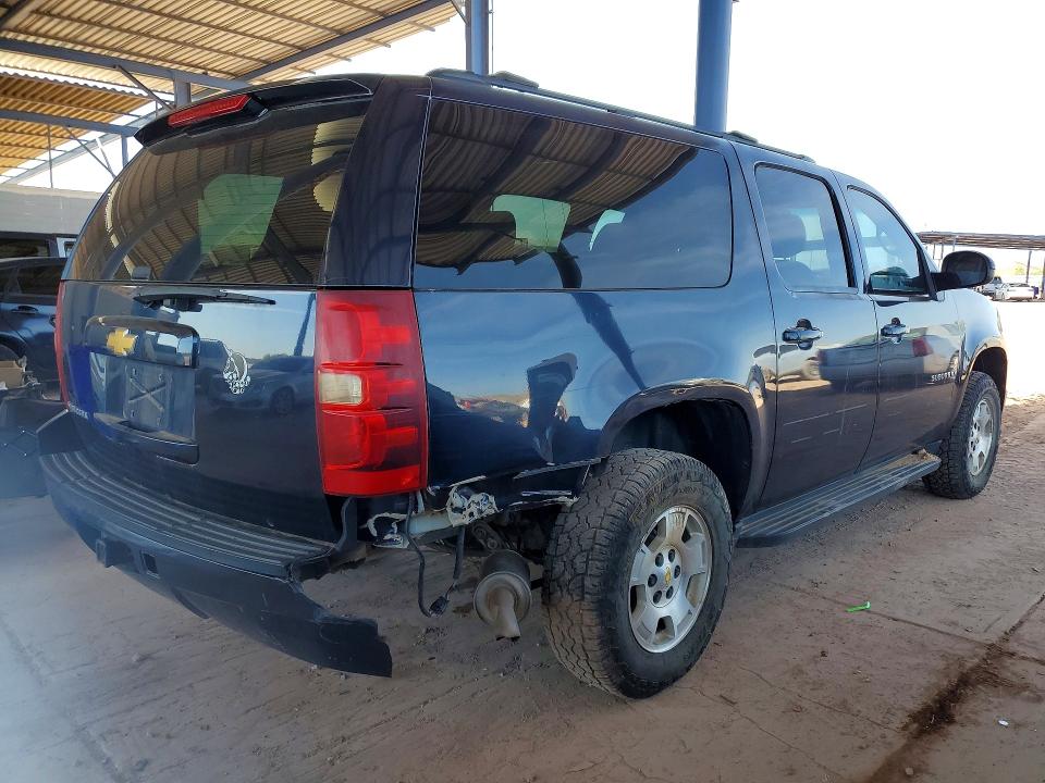 2013 Chevrolet Suburban მანქანა იყიდება აუქციონზე, vin: 1GNSCHE02DR212835, აუქციონის ნომერი: 50831046