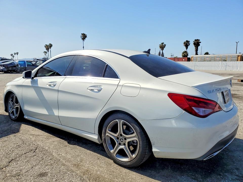 Продажа на аукционе авто 2018 Mercedes-benz Cla, vin: WDDSJ4EB4JN619637, номер лота: 50942166