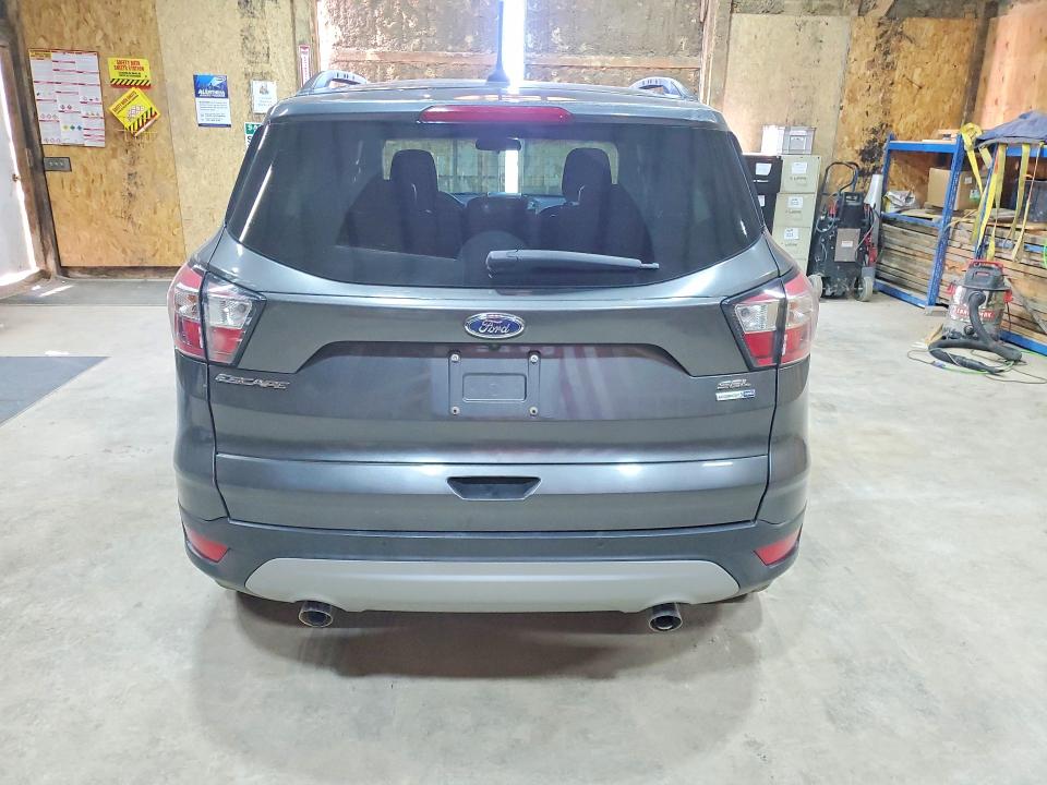 50974556 :رقم المزاد ، 1FMCU9HD5JUA55658 vin ، 2018 Ford Escape مزاد بيع