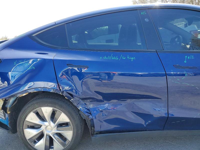 Продажа на аукционе авто 2023 Tesla Model 3, vin: 7SAYGDED4PF933755, номер лота: 49195636