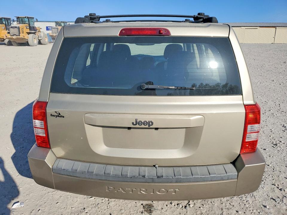2010 Jeep Patriot მანქანა იყიდება აუქციონზე, vin: 1J4NT2GB8AD557971, აუქციონის ნომერი: 48038866