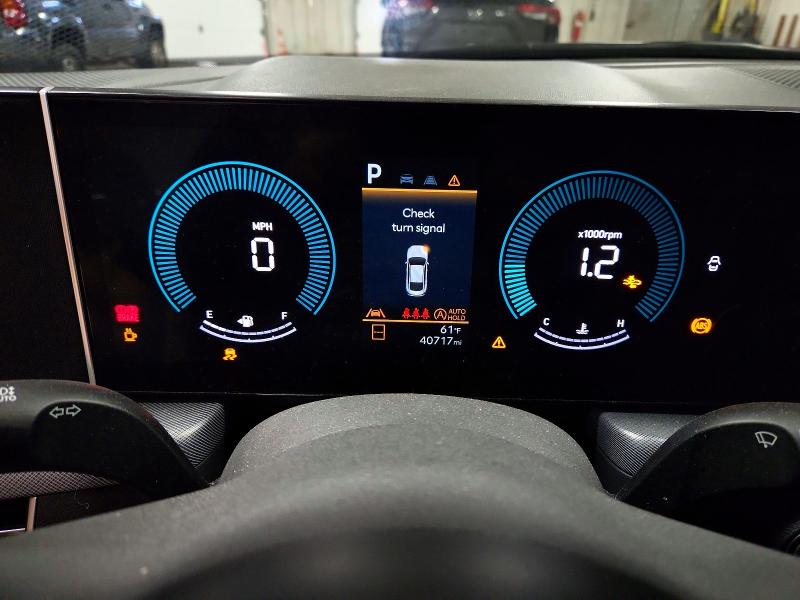 Продажа на аукционе авто 2025 Hyundai Sonata, vin: KMHL24JA2SA428702, номер лота: 49085086
