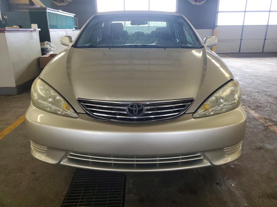 2006 Toyota Camry მანქანა იყიდება აუქციონზე, vin: 4T1BE32K36U159327, აუქციონის ნომერი: 49727106