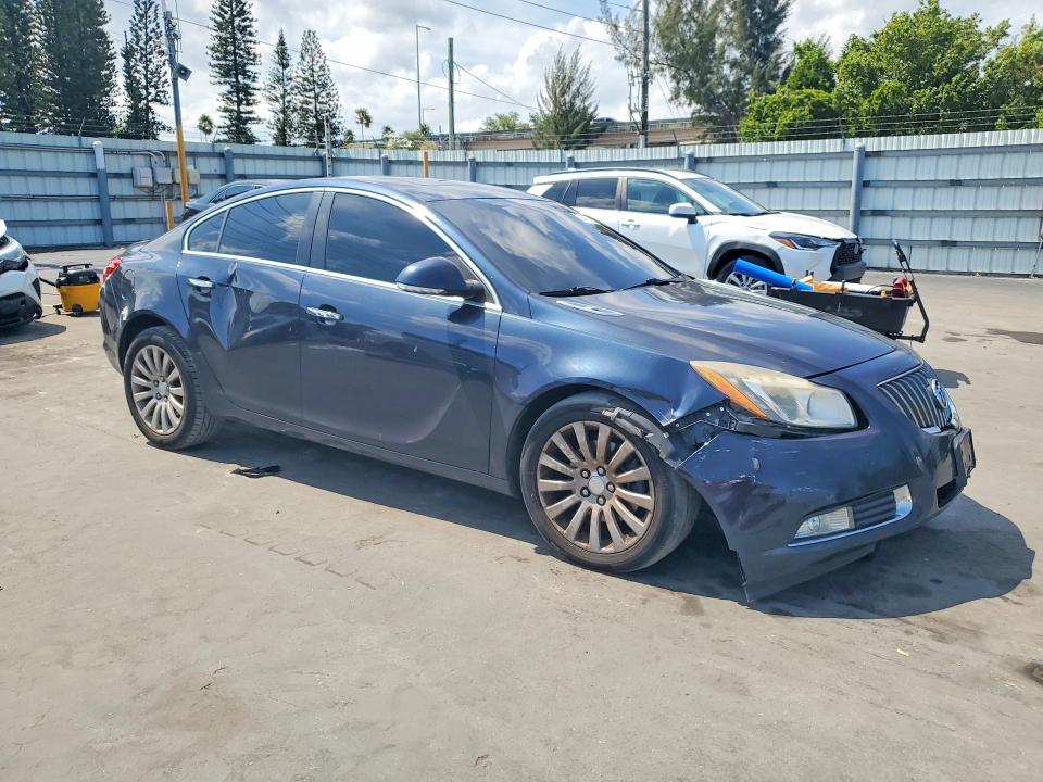 52117976 :رقم المزاد ، 2G4GT5GV9D9163581 vin ، 2013 Buick Regal مزاد بيع