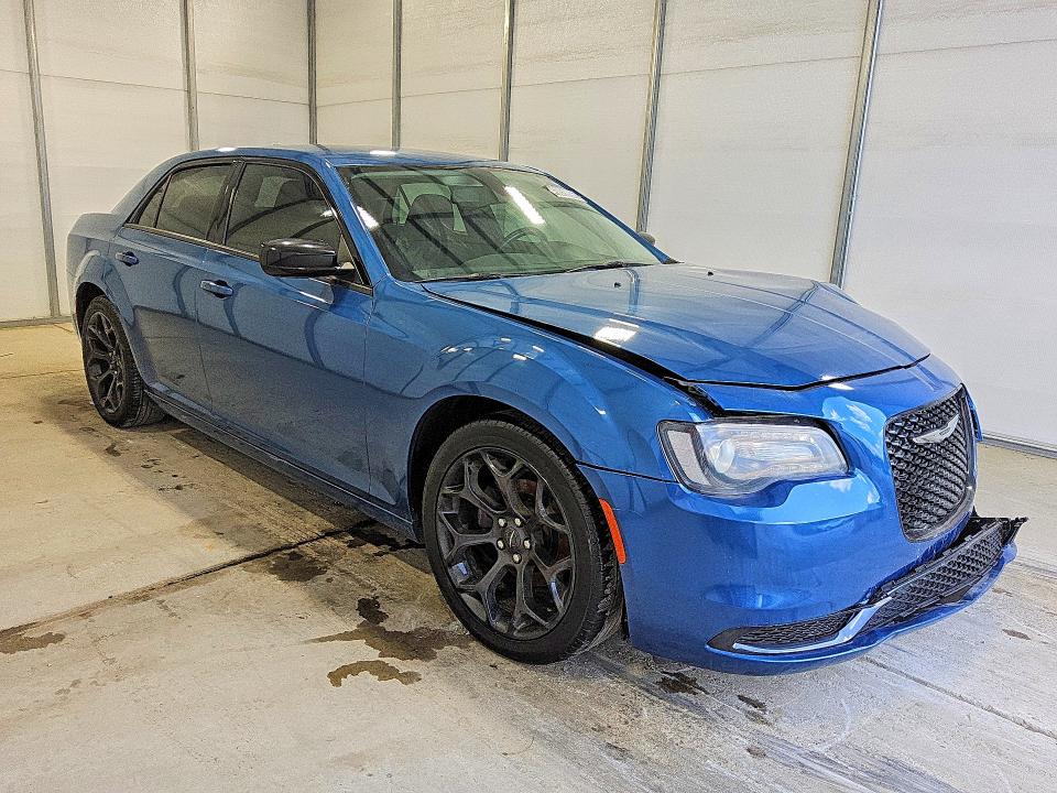 2020 Chrysler 300 მანქანა იყიდება აუქციონზე, vin: 2C3CCAAG8LH158855, აუქციონის ნომერი: 49059096