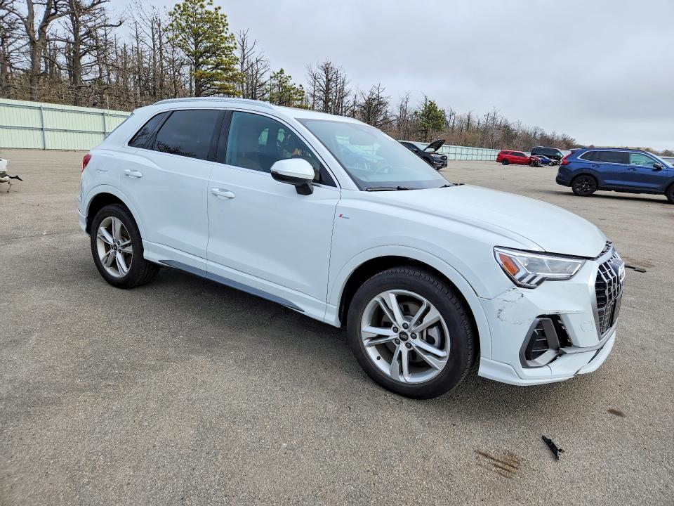 2024 Audi Q3 მანქანა იყიდება აუქციონზე, vin: WA1DECF32R1032911, აუქციონის ნომერი: 51468836