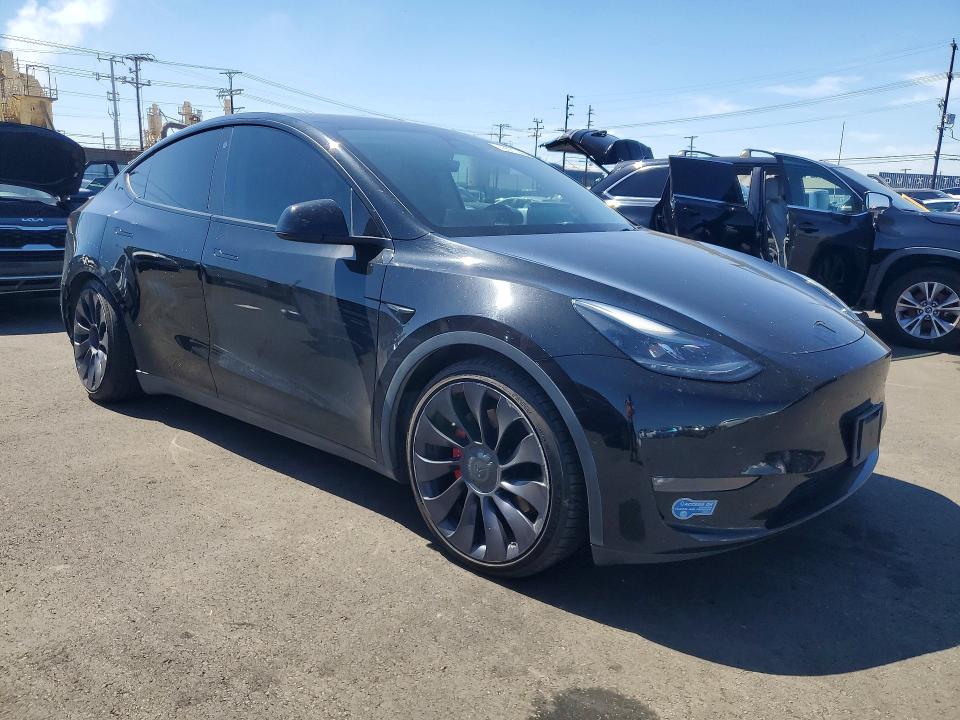 49661986 :رقم المزاد ، 5YJYGDEF8MF249012 vin ، 2021 Tesla Model Y مزاد بيع