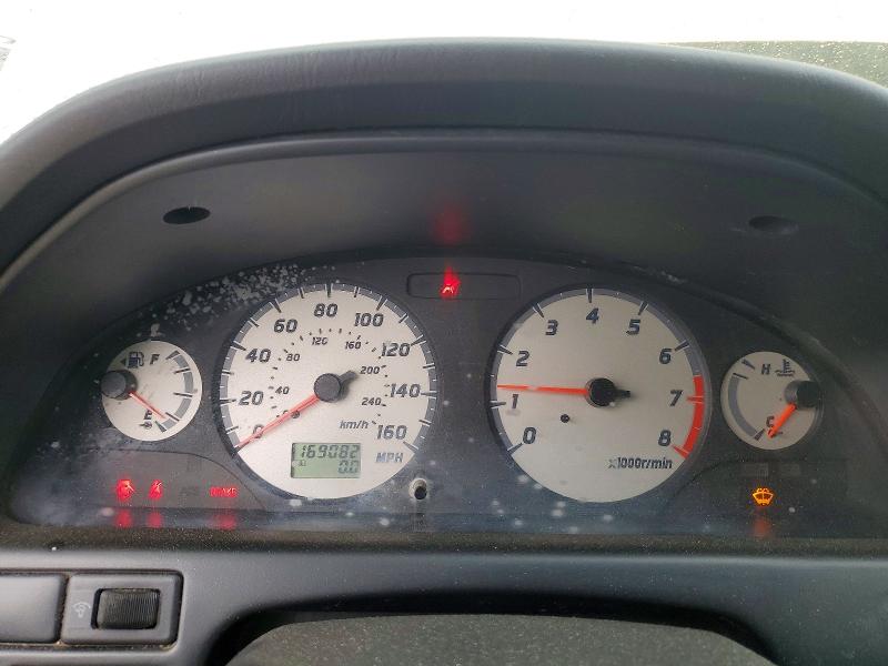 2001 Nissan Maxima მანქანა იყიდება აუქციონზე, vin: JN1CA31A01T318884, აუქციონის ნომერი: 50600506