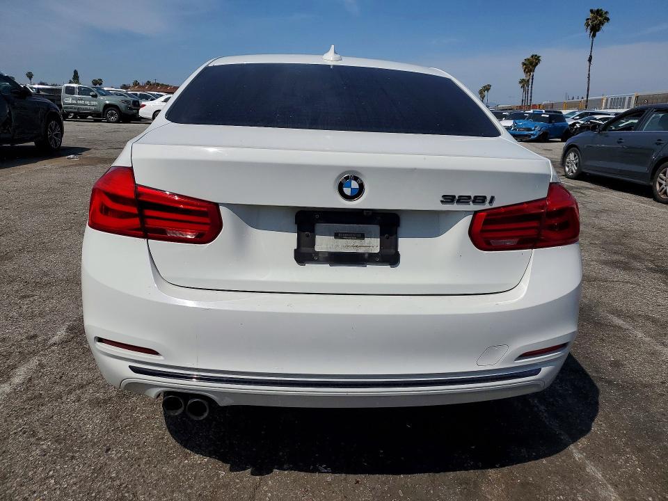 48998776 :رقم المزاد ، WBA8E9C58GK644583 vin ، 2016 Bmw 328 مزاد بيع