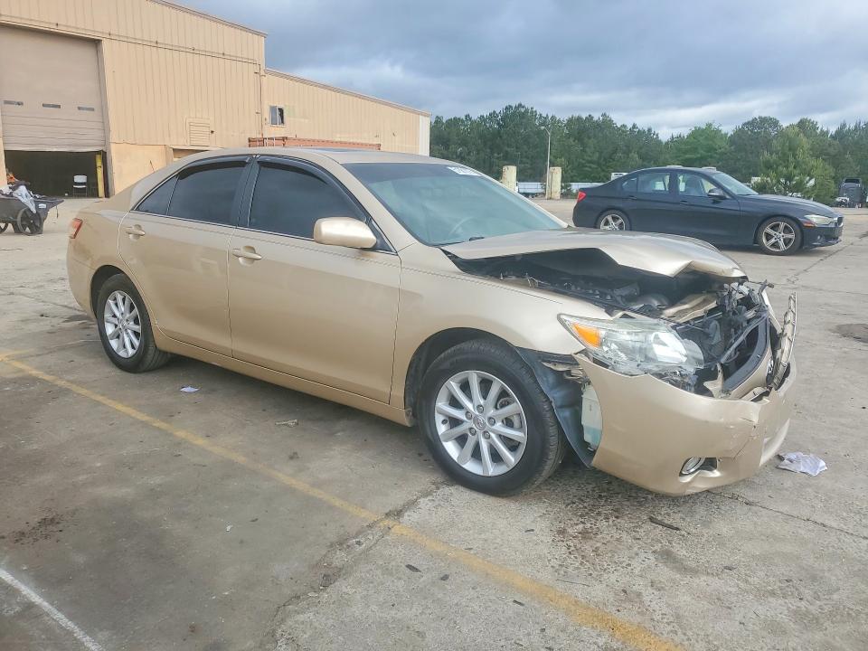 51881076 :رقم المزاد ، 4T1BF3EK4AU022169 vin ، 2010 Toyota Camry مزاد بيع