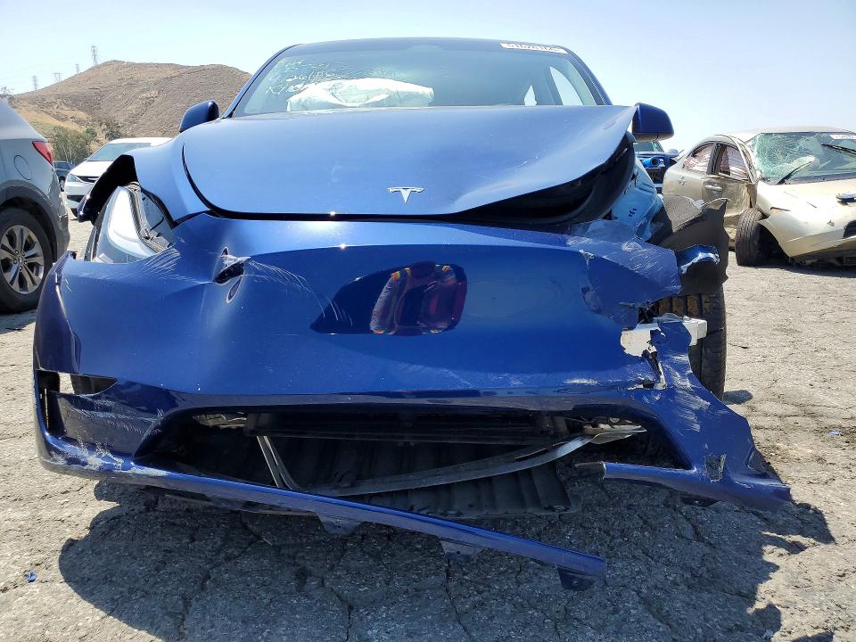 Продажа на аукционе авто 2024 Tesla Model Y, vin: 7SAYGDEE9RF025927, номер лота: 51626166