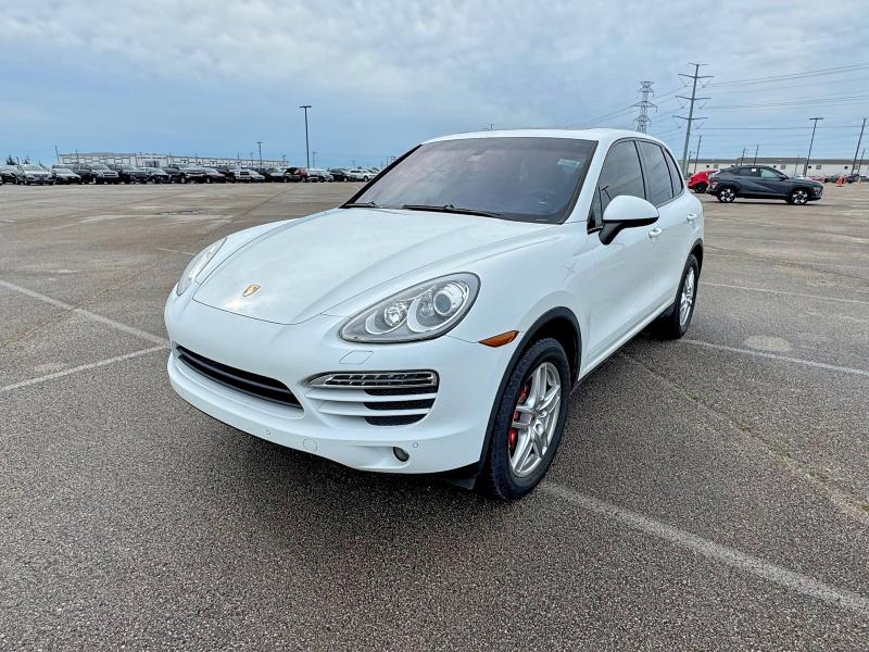 48778216 :رقم المزاد ، WP1AA2A28ELA02404 vin ، 2014 Porsche Cayenne مزاد بيع
