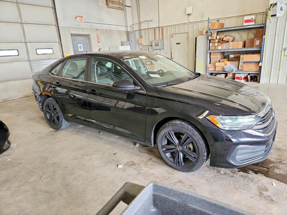 51498856 :رقم المزاد ، 3VW7M7BU7NM034160 vin ، 2022 Volkswagen Jetta مزاد بيع