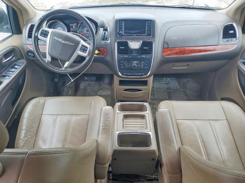 51483856 :رقم المزاد ، 2C4RC1BG8GR298361 vin ، 2016 Chrysler Town & Country مزاد بيع