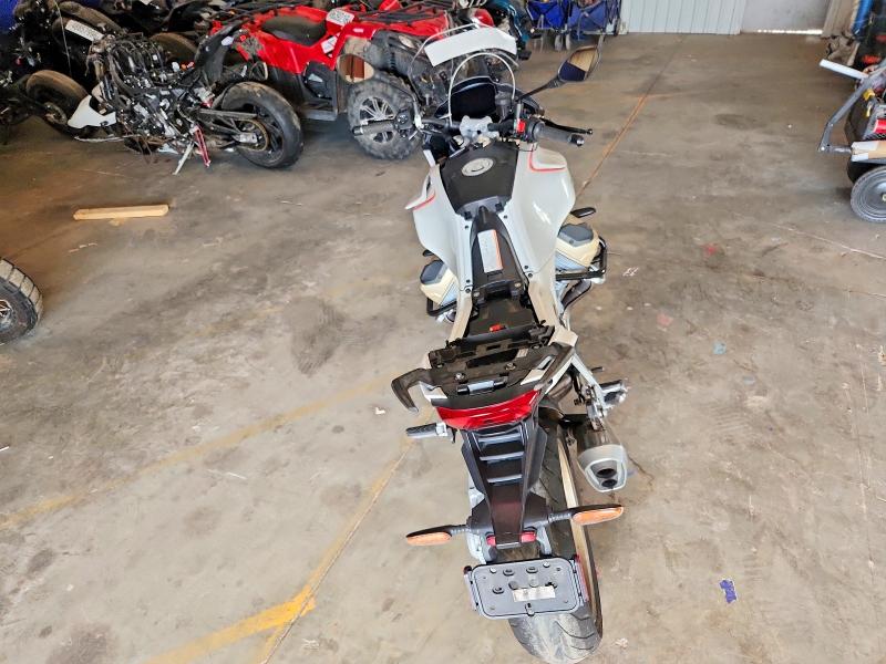 50578316 :رقم المزاد ، ZGUMGUA05PM000143 vin ، 2023 Moto Guzzi V100 مزاد بيع