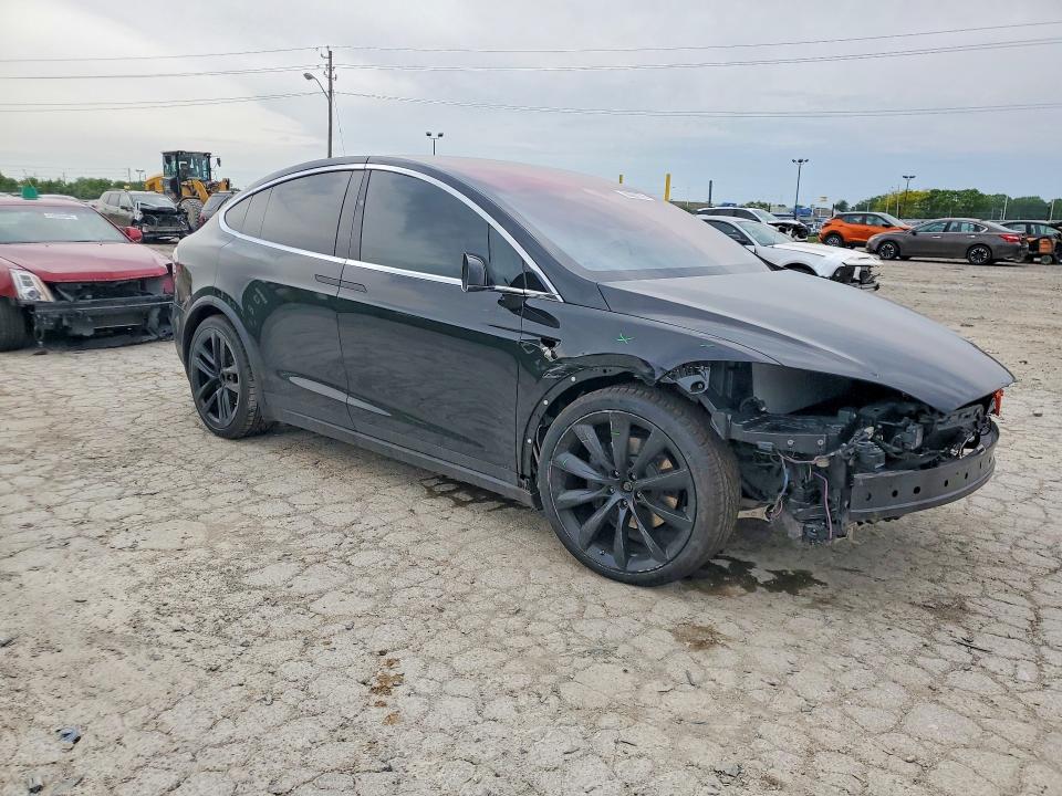 Продажа на аукционе авто 2019 Tesla Model X, vin: 5YJXCAE25KF188413, номер лота: 50957076