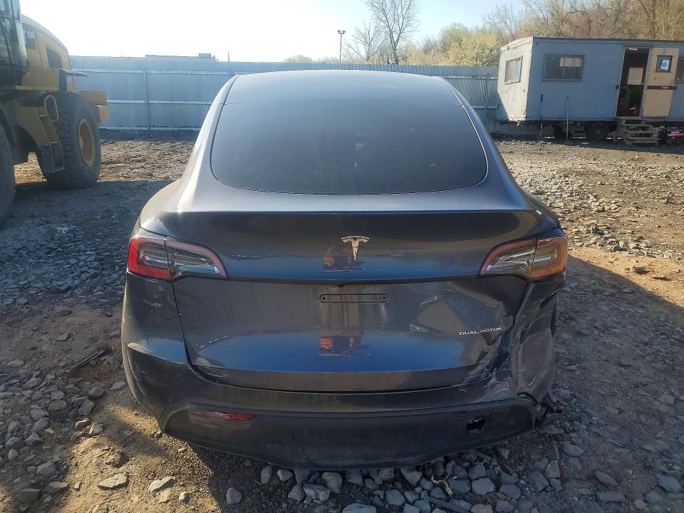 49796526 :رقم المزاد ، 7SAYGDEE4RA215731 vin ، 2024 Tesla Model Y مزاد بيع