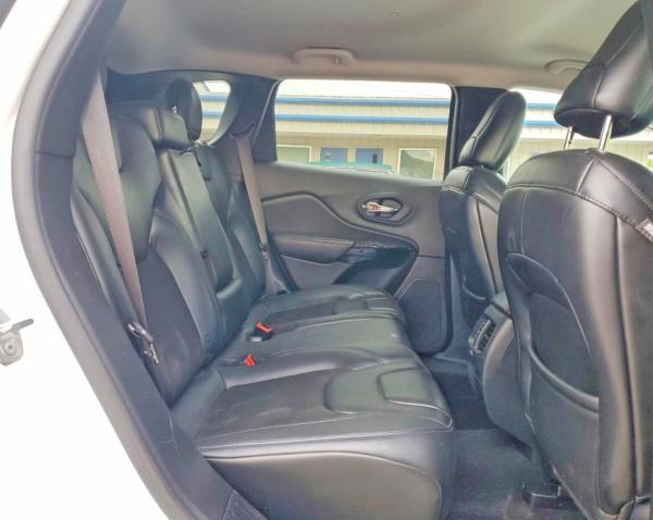 2019 Jeep Cherokee მანქანა იყიდება აუქციონზე, vin: 1C4PJMLXXKD456000, აუქციონის ნომერი: 50770626