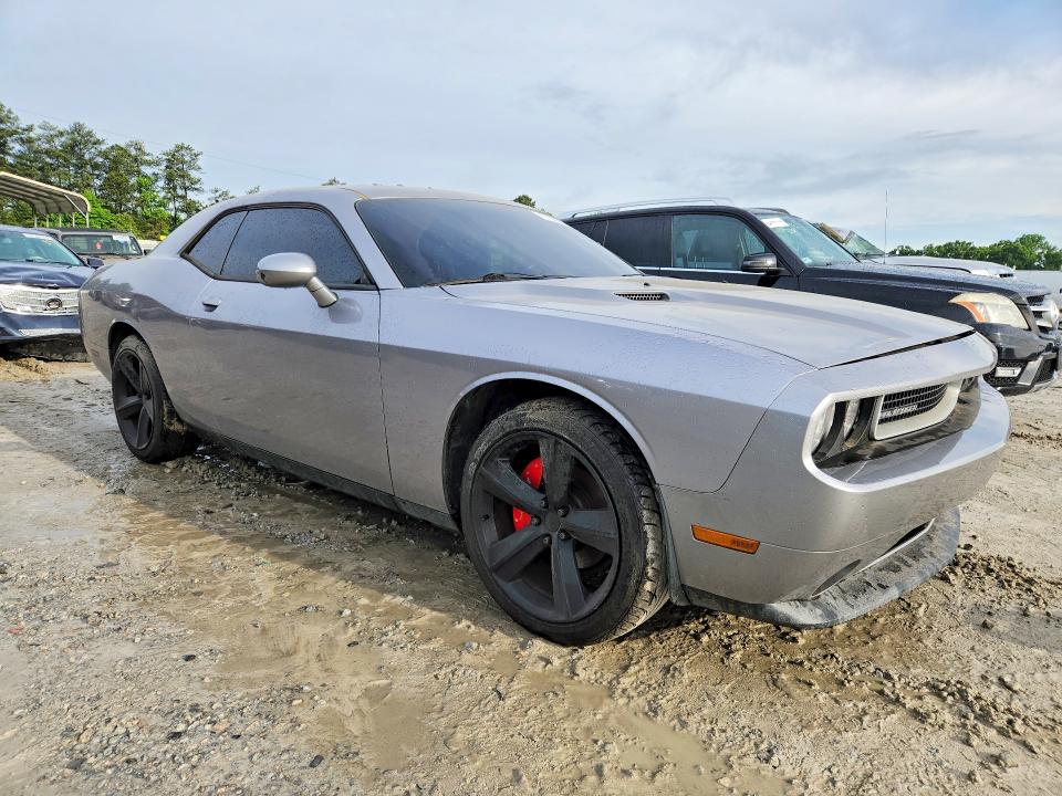 51589826 :رقم المزاد ، 2C3CDYAG9EH302311 vin ، 2014 Dodge Challenger مزاد بيع
