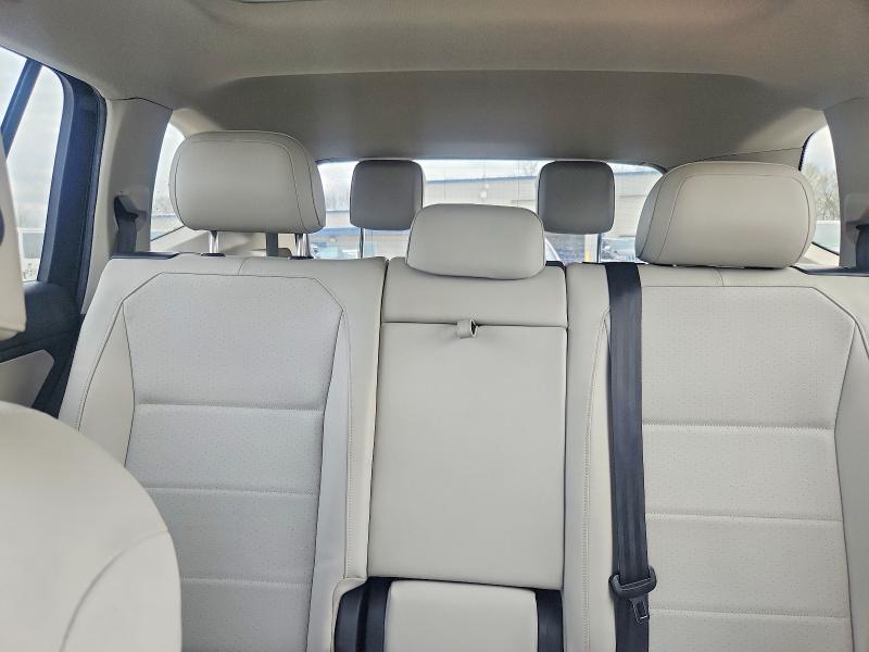 2018 Volkswagen Tiguan მანქანა იყიდება აუქციონზე, vin: 3VV2B7AX2JM151042, აუქციონის ნომერი: 49555146