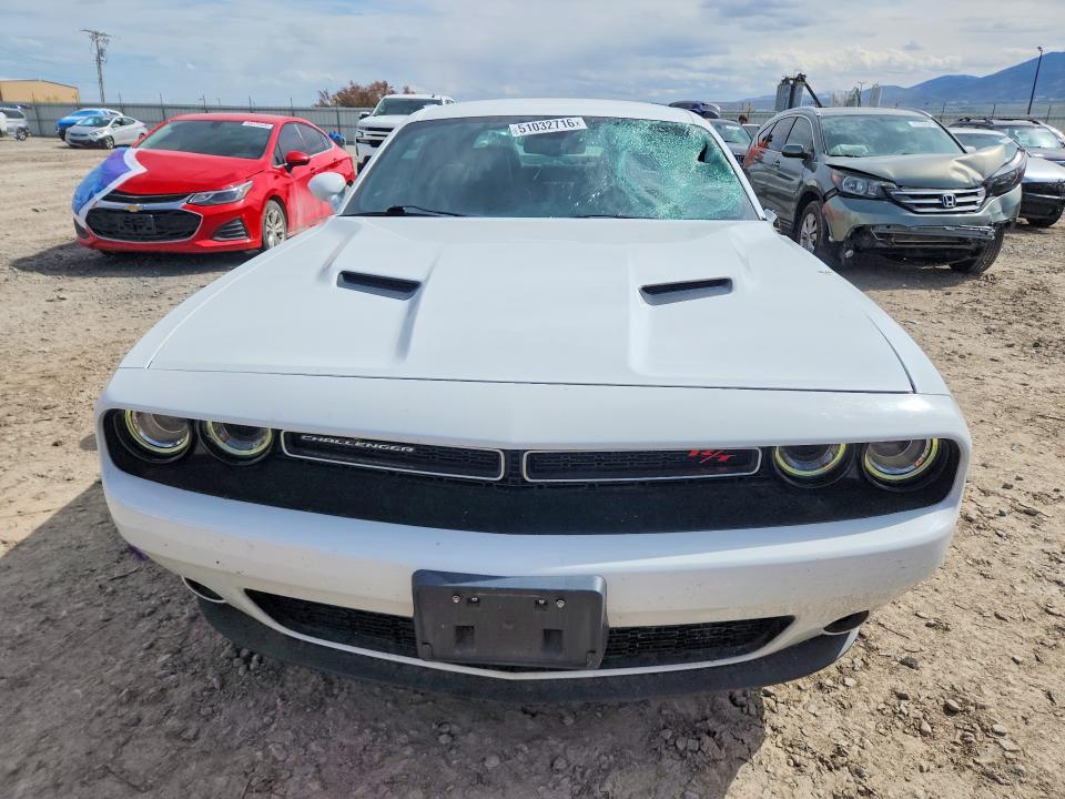 51032716 :رقم المزاد ، 2C3CDZBT7JH300617 vin ، 2018 Dodge Challenger مزاد بيع