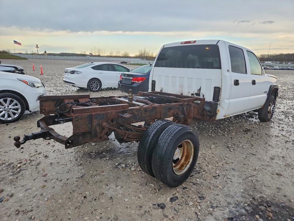 2003 Chevrolet Silverado მანქანა იყიდება აუქციონზე, vin: 1GCJK33G23F106122, აუქციონის ნომერი: 49470716