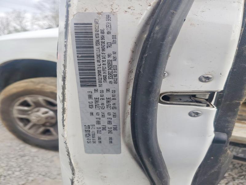 48474556 :رقم المزاد ، 3C6UR5CL3HG569532 vin ، 2017 Ram 2500 مزاد بيع