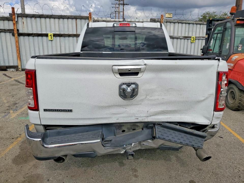 47843796 :رقم المزاد ، 1C6RREFT0KN875040 vin ، 2019 Ram 1500 مزاد بيع