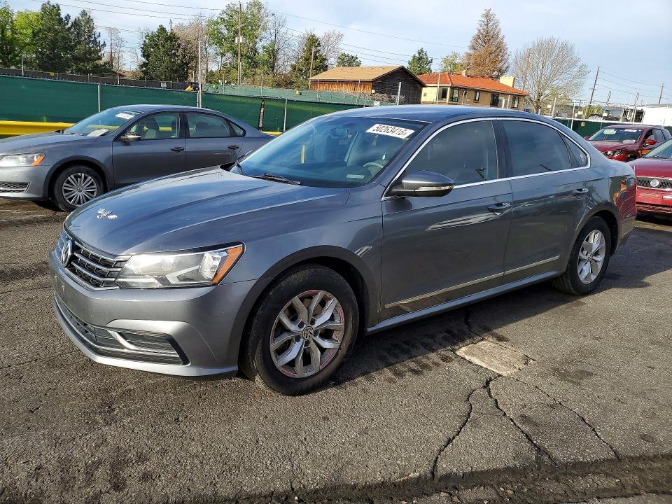 50263416 :رقم المزاد ، 1VWAT7A39GC042704 vin ، 2016 Volkswagen Passat مزاد بيع