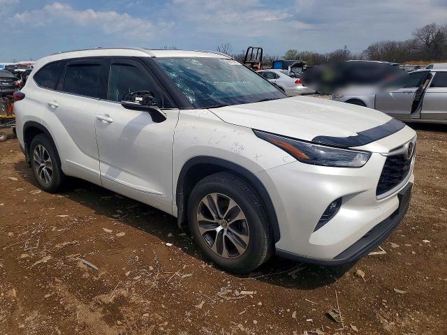 48717486 :رقم المزاد ، 5TDGZRBH6NS239634 vin ، 2022 Toyota Highlander مزاد بيع