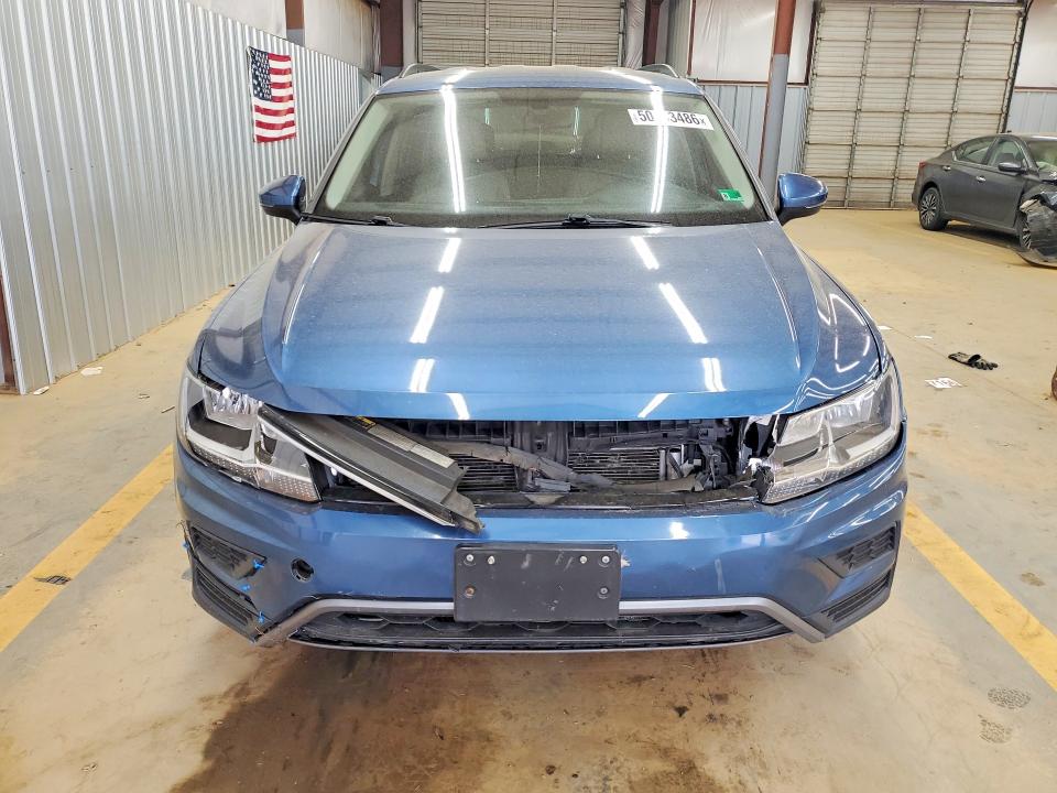 50133486 :رقم المزاد ، 3VV2B7AX7JM122815 vin ، 2018 Volkswagen Tiguan مزاد بيع