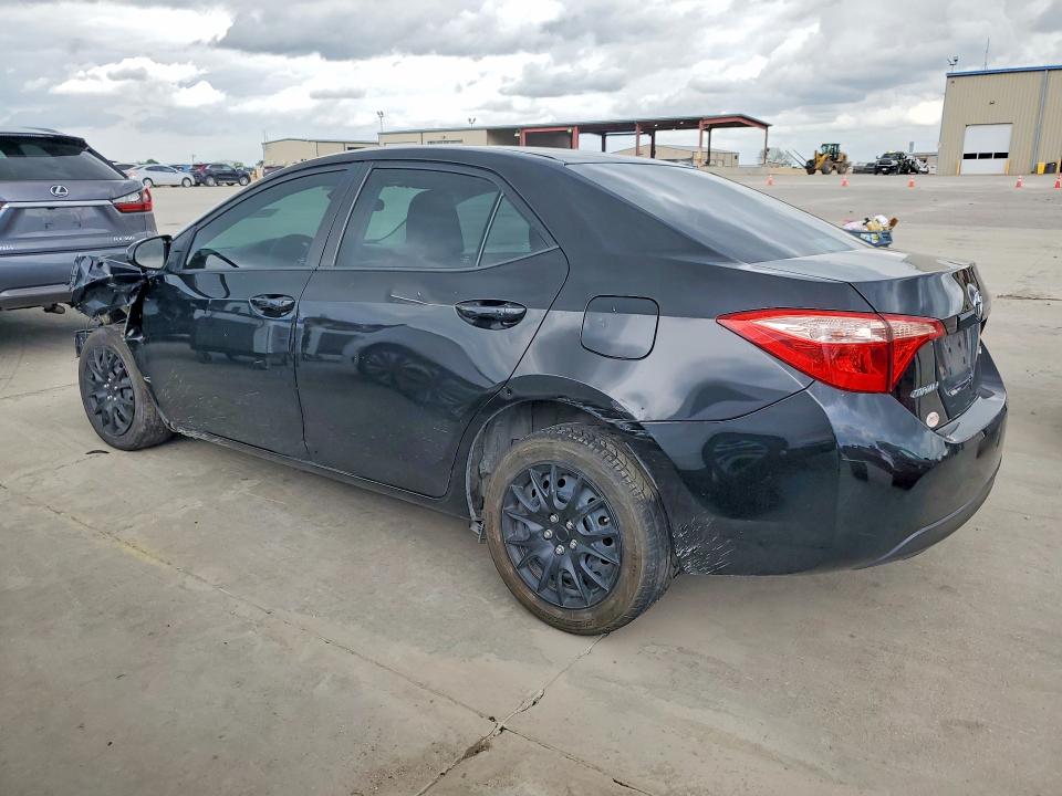 48753026 :رقم المزاد ، 5YFBURHE0JP836285 vin ، 2018 Toyota Corolla مزاد بيع