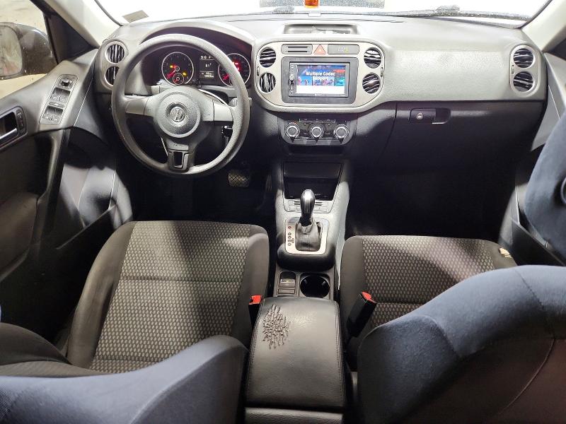 2011 Volkswagen Tiguan მანქანა იყიდება აუქციონზე, vin: WVGBV7AX1BW549927, აუქციონის ნომერი: 49313376