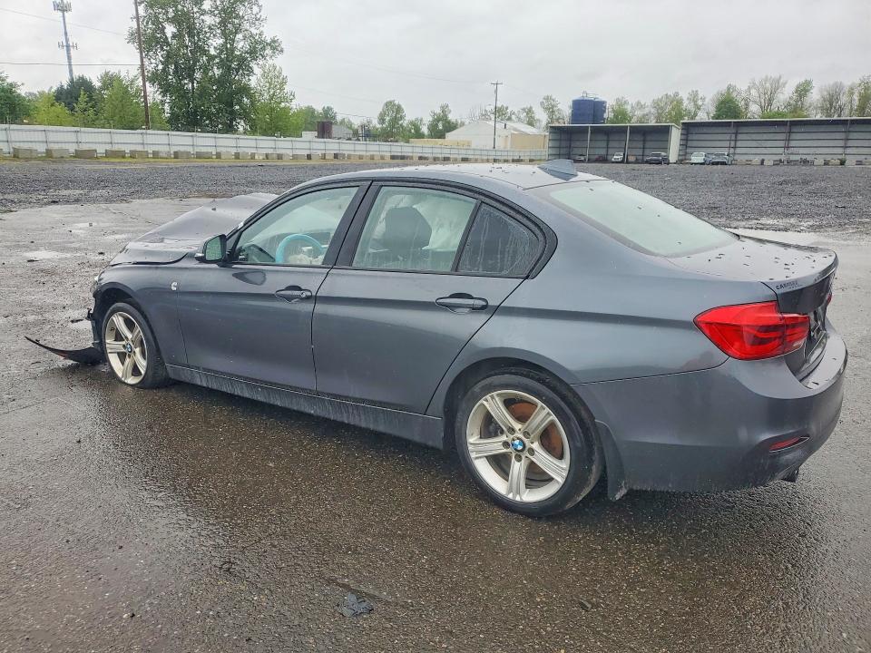 59729816 :رقم المزاد ، WBA8A3C54JA499595 vin ، 2018 Bmw 320 مزاد بيع