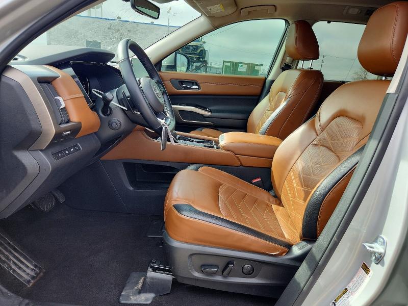 48646966 :رقم المزاد ، 5N1DR3DKXPC227124 vin ، 2023 Nissan Pathfinder مزاد بيع