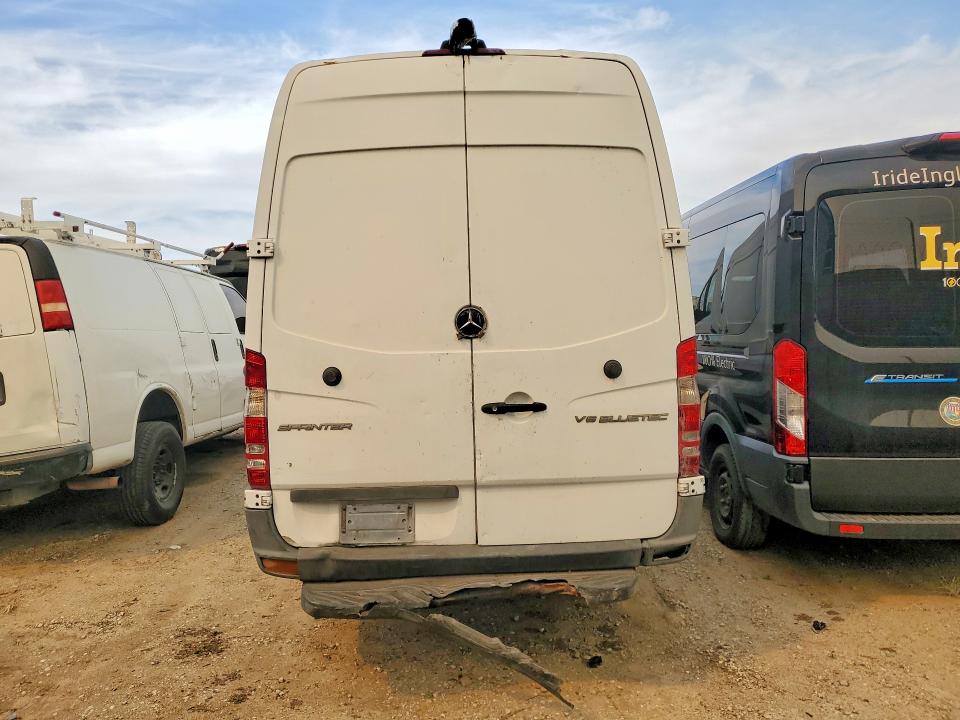Продажа на аукционе авто 2015 Mercedes Benz Sprinter, vin: WD3PF4CC5FP131803, номер лота: 47436986