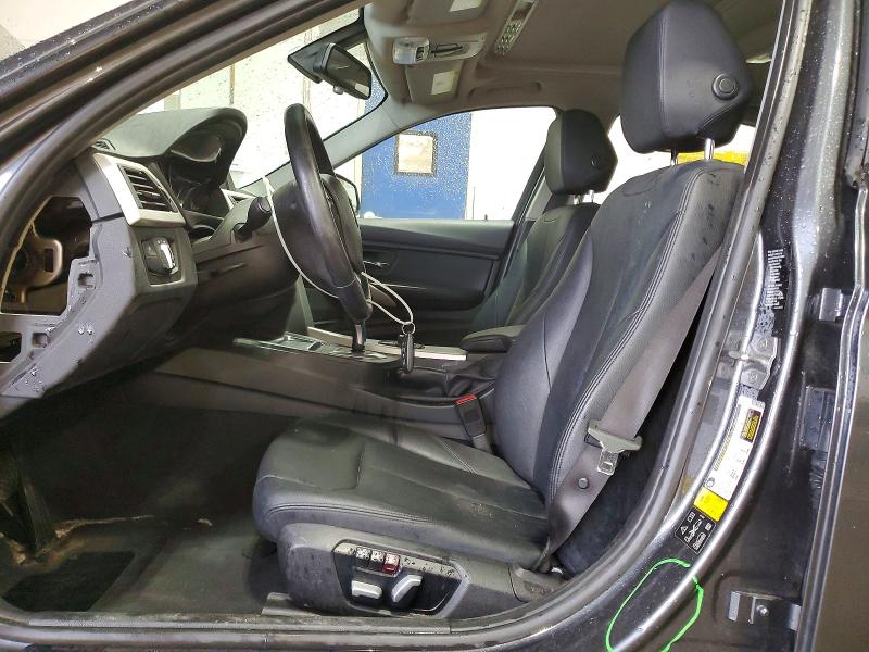 51118706 :رقم المزاد ، WBA8E5G36HNU44397 vin ، 2017 Bmw 320 مزاد بيع