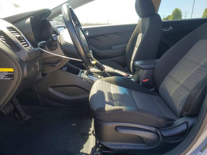 50987026 :رقم المزاد ، 3KPFL4A74JE281829 vin ، 2018 Kia Forte مزاد بيع